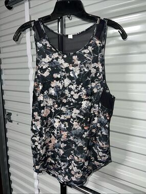 Womens lululemon Mesh Tank Top in Black